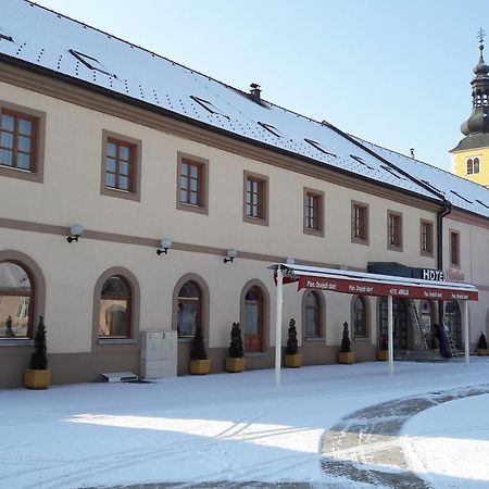 Hotel Amalia Ludbreg Exterior foto